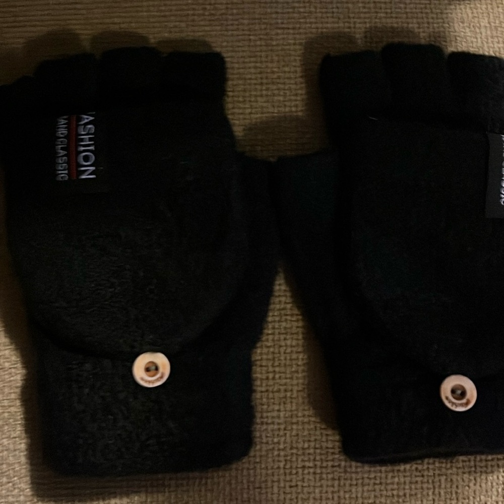 Gloves one size